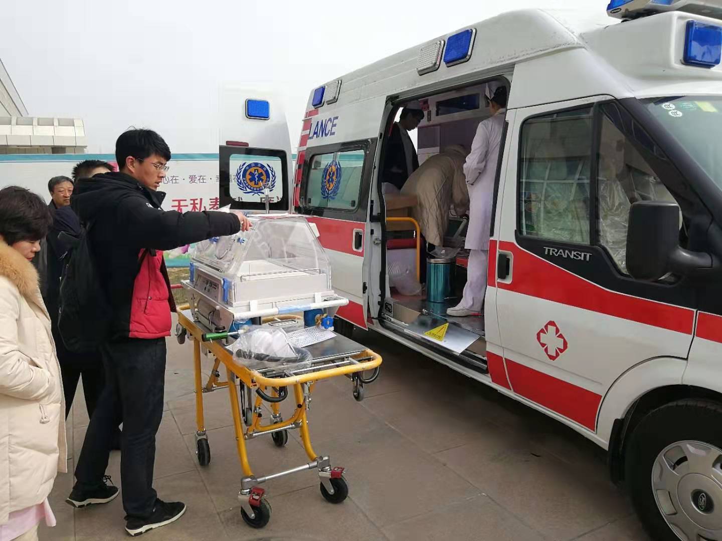阿克苏救护车转院